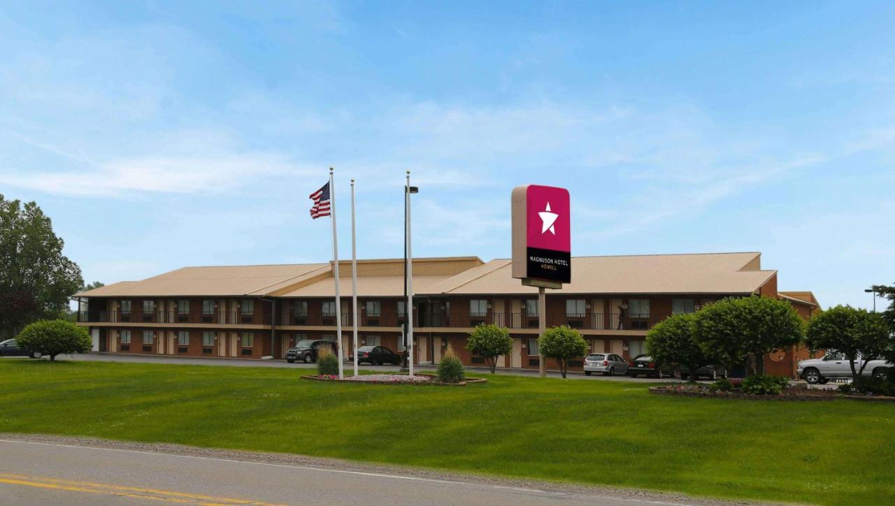 Magnuson Hotel Howell/Brighton Esterno foto