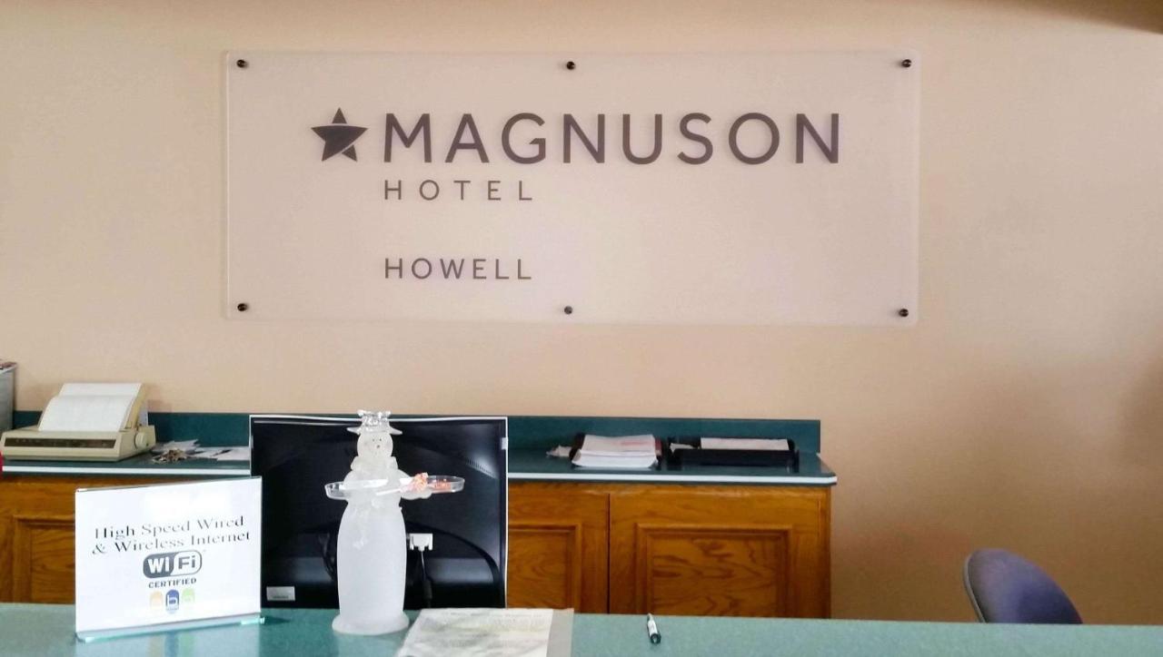 Magnuson Hotel Howell/Brighton Esterno foto